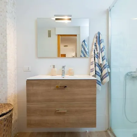 Apartamento Con Parking En Playa De La Arena *